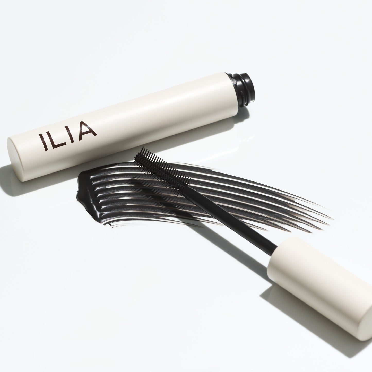 ILIA  LIMITLESS LASH MASCARA